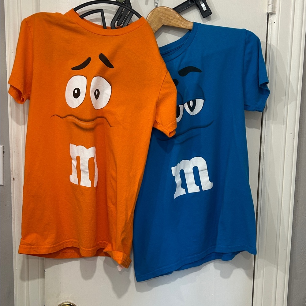 M&M'S Orange and Blue T-Shirts-  tagged as small - this fit my 12 year old